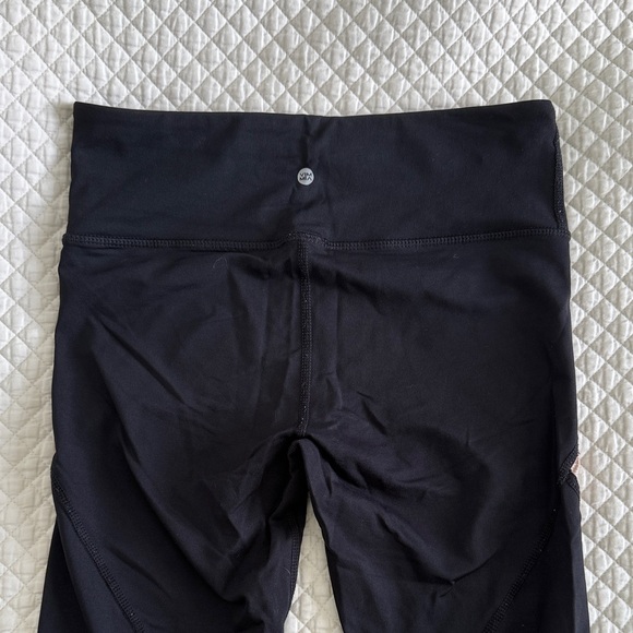 VIMMIA High Waist Black Impact Leggings - Picture 2 of 2